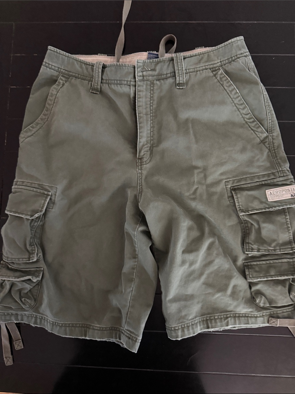Aeropostale Mens Size 36 Cargo Shorts Olive Green